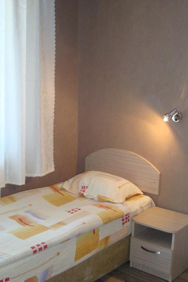 Hotel Maritsa Lyubimets Buitenkant foto