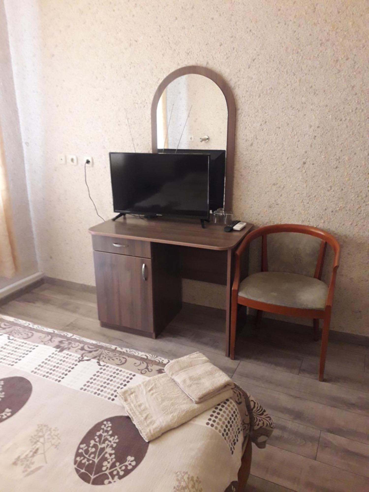 Hotel Maritsa Lyubimets Buitenkant foto